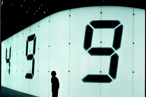 作品「Counter Void」点灯時