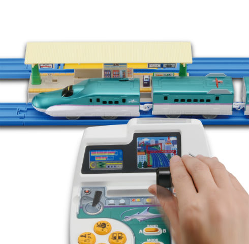 マスコンで操作するプラレール「ぼくが運転！マスコン北海道