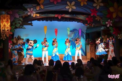 レインボー・ルアウ