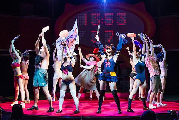 舞台「熱いぞ!猫ヶ谷!!」さまざまな水着