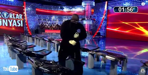 ドアウインドウを破壊する世界記録