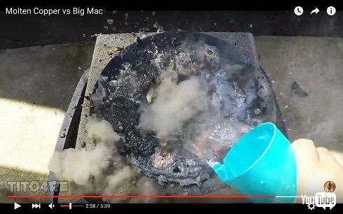 ビッグマックVSドロドロに溶けた銅