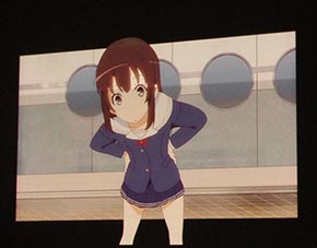 画面から出てくる加藤恵