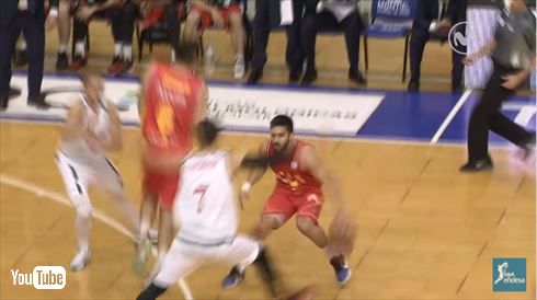 バスケトリックプレー