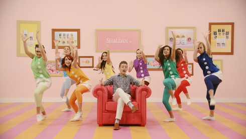 エステー「SHALDAN ステキプラス」不思議な踊り