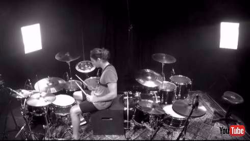 バック宙ドラム