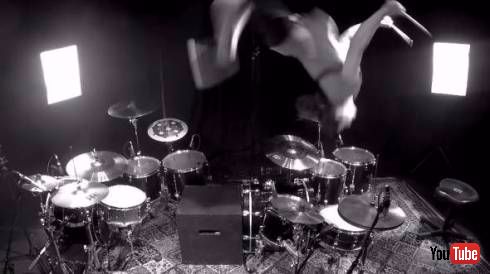 バック宙ドラム