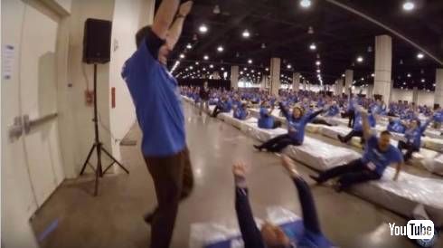 人間マットドミノ