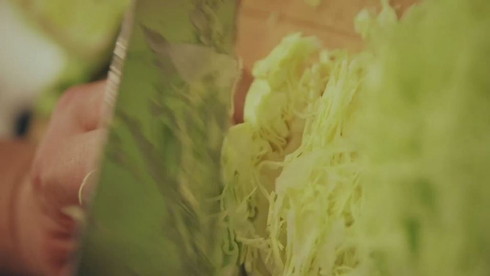 「TONE-CUTS GROOVE PROJECT」キャベツを刻む