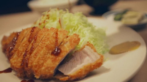 「TONE-CUTS GROOVE PROJECT」とんかつ盛り付け