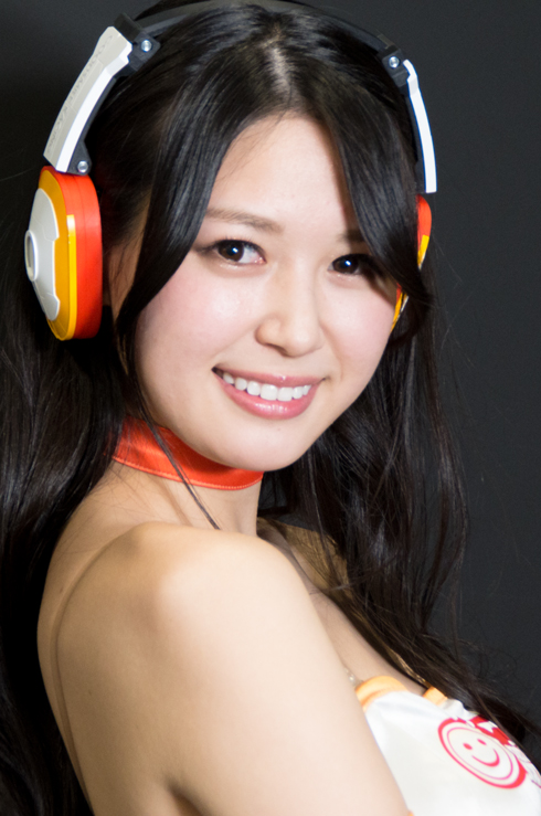 荒井つかさ アップ 横から