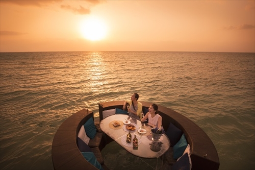 絶景イカダラウンジ