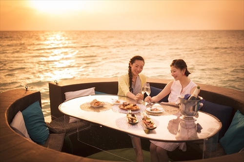 絶景イカダラウンジ