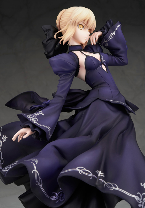 「セイバー／アルトリア・ペンドラゴン［オルタ］　ドレスVer.」 アップ 横から