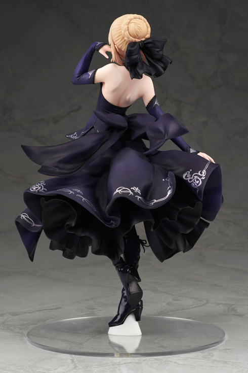 「セイバー／アルトリア・ペンドラゴン［オルタ］　ドレスVer.」 ボレロ無しの状態 後ろから