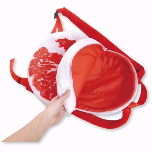 ヴィレッジヴァンガードから生肉リュック