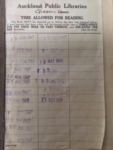 図書館67年後返却