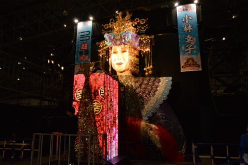 小林幸子さんの「千本桜」衣装