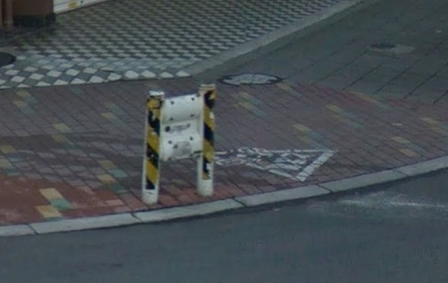 ガードレール犬