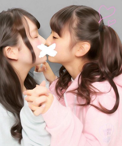 越智ゆら昨年のキス写真