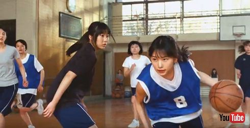 8x4 BODY FRESH クールデオドラント 桜井日奈子 バスケシーン