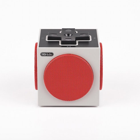 キューブ型スピーカー「8Bitdo」