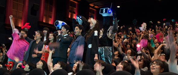 「HK/変態仮面 アブノーマルクライシス」 舞台あいさつフォトセッション