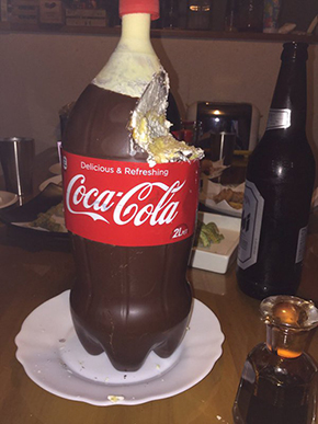 コーラ型ケーキ