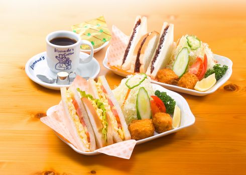 昼コメプレート