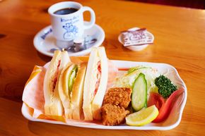 昼コメプレート