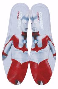 ウルトラマンスニーカー