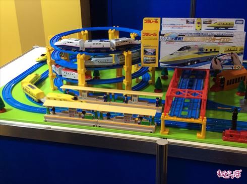 スマホで運転 ダブルカメラ ドクターイエロー