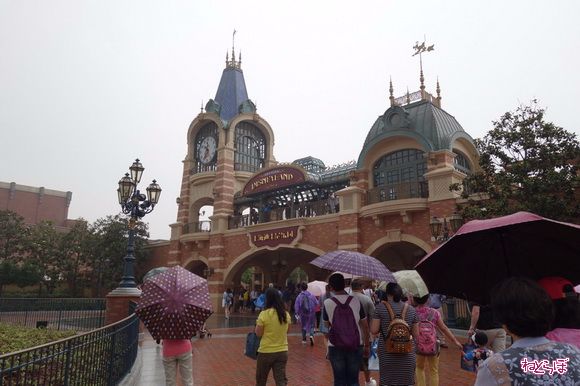 上海ディズニーランドオープン