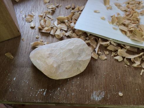 ポテチの木彫り