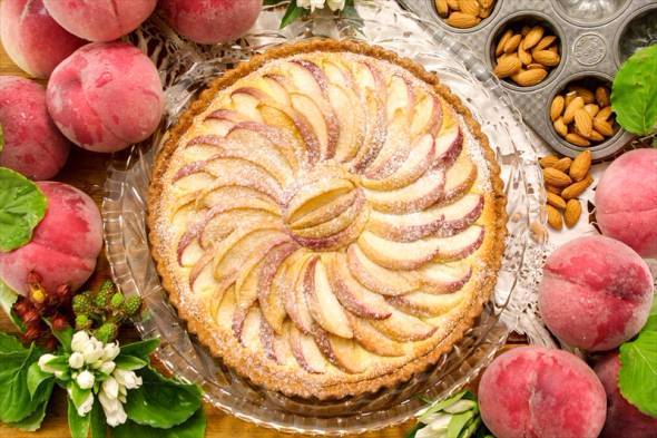 桃のタルト