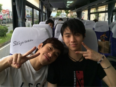 織田信成さんと羽生結弦選手の2ショット