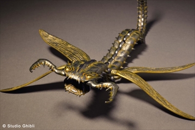 自在置物ヘビケラ