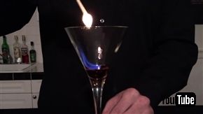 幻想的なカクテル「氷と炎の歌」