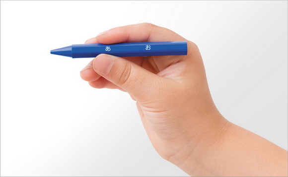 ぺんてるの色えんぴつ