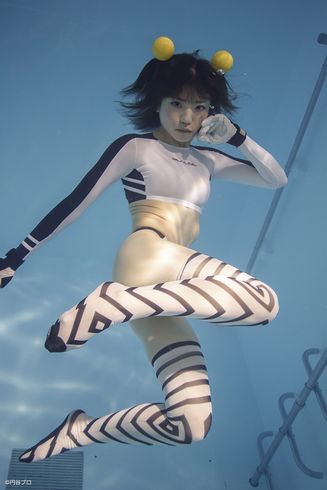 ウルトラ怪獣水中ニーソ化計画