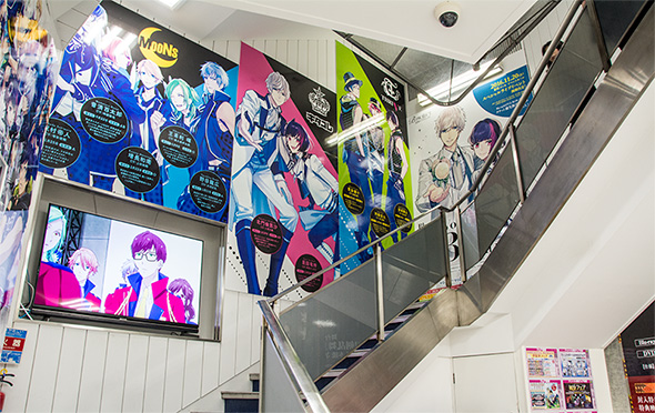 アニメイトAKIBAガールズステーション階段