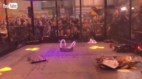 ロボットバトル 24台 ぶつかる