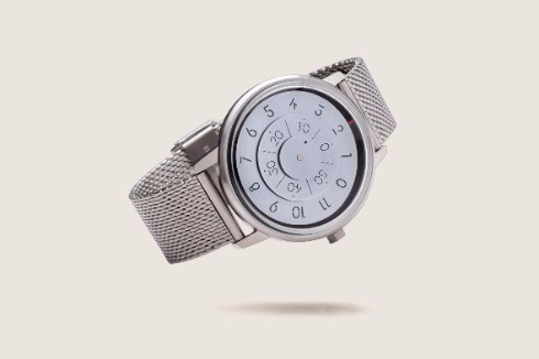 ケプラーの軌道を描く腕時計