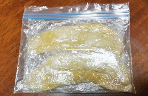 フリーザーバッグに入れる