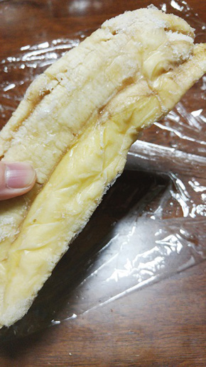 薄べったいバナナ