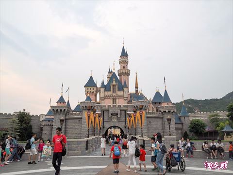 眠れる森の美女城