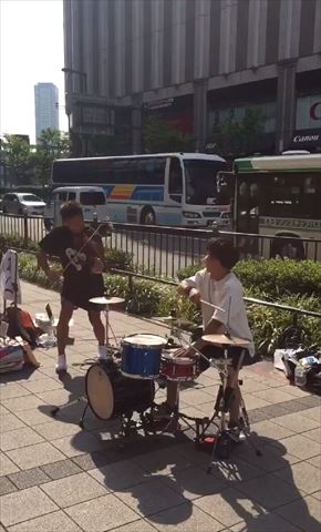 路上ライブ
