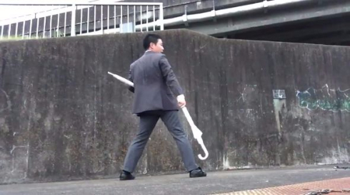 傘 アクション サラリーマン Twitter