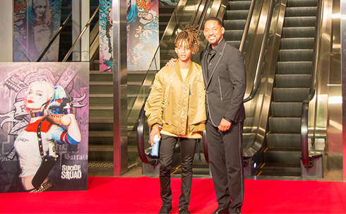 ウィルの息子、ジェイデン・スミスもサプライズ登場