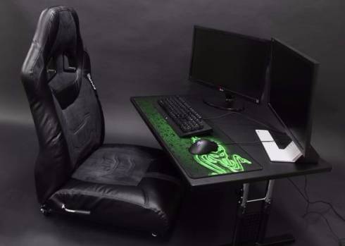 ゲーミング座椅子　昇降式ローデスク　ゲーマー